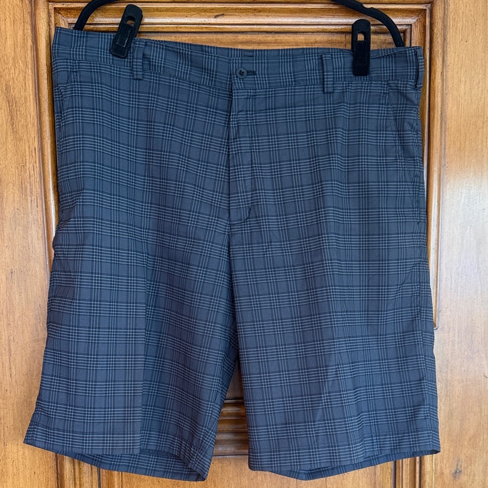 Nike Men's Black Checkered Flat Front Shorts